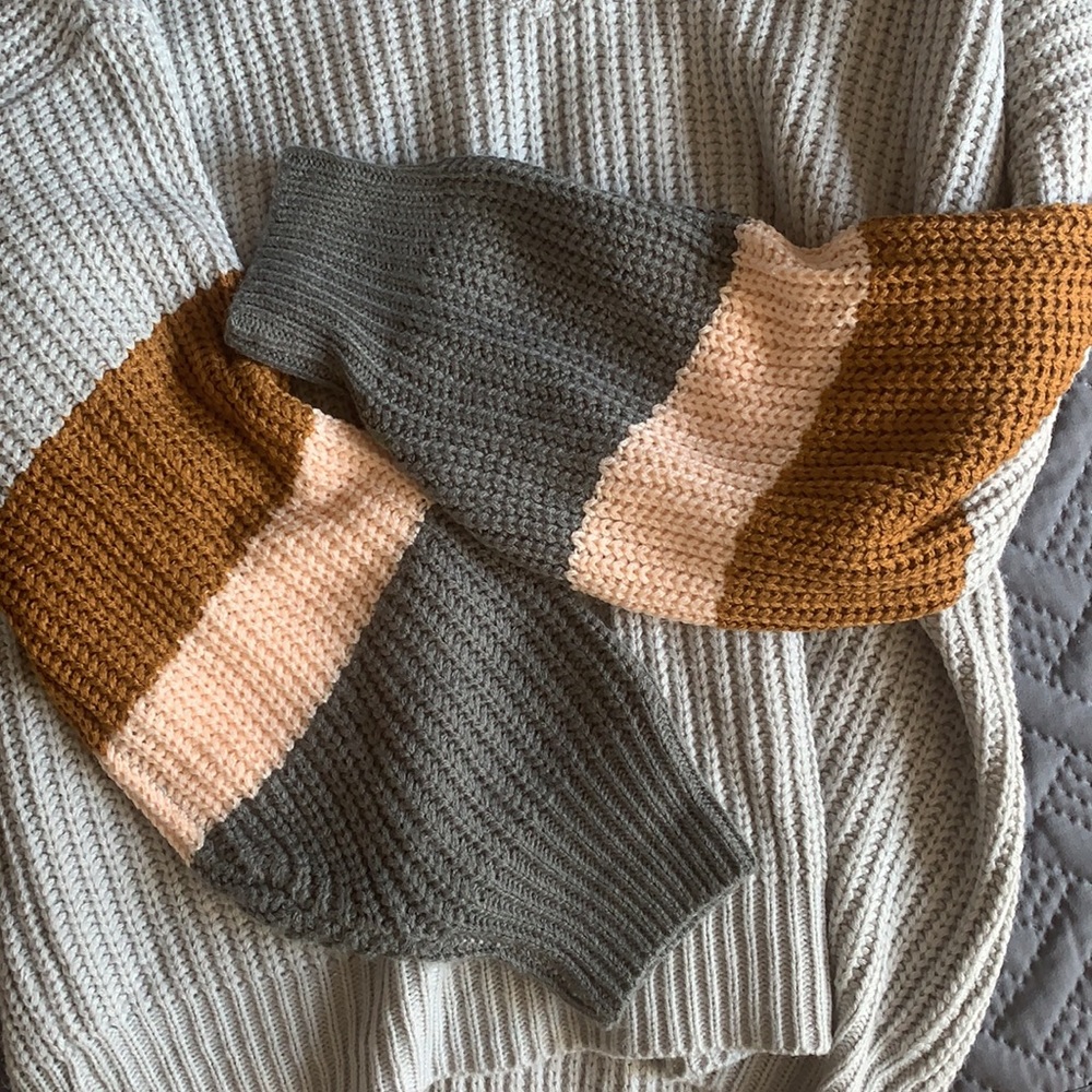 Sweater - Picture 3 of 3